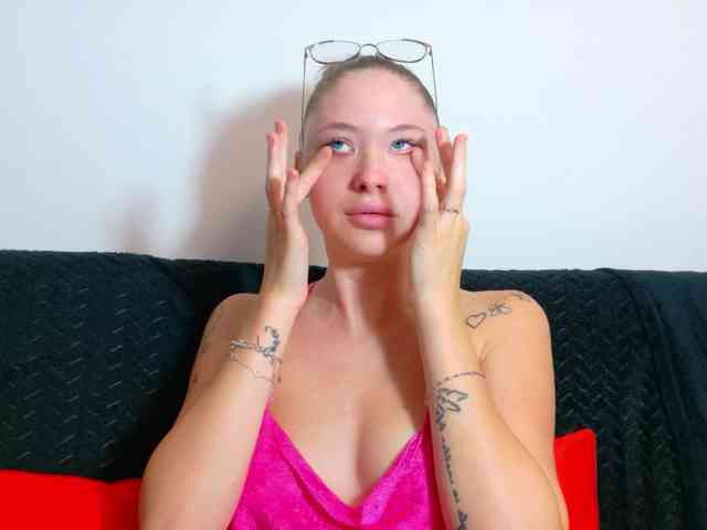 Ivanna-Rose webcam