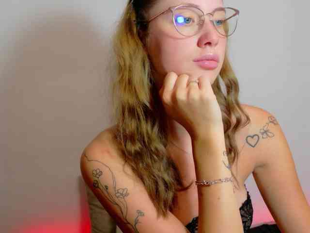 Ivanna-Rose webcam