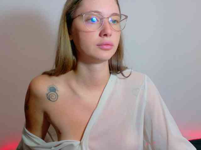 Ivanna-Rose webcam