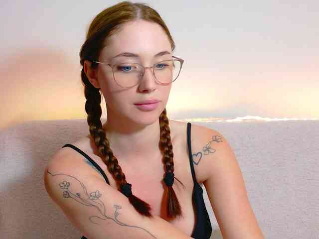 Ivanna-Rose webcam