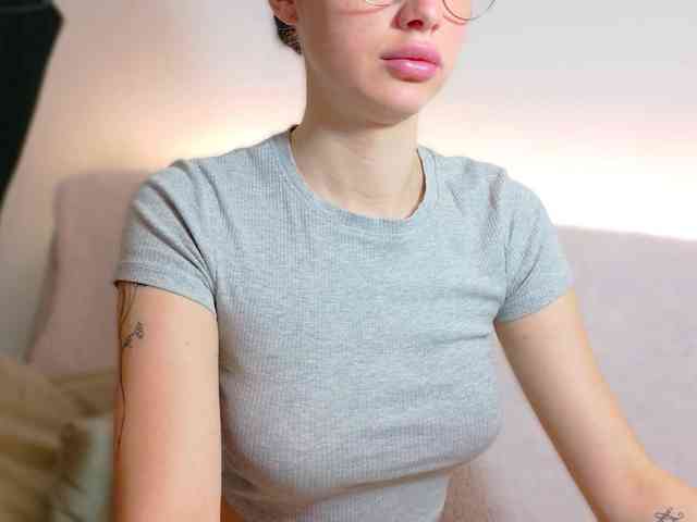 Ivanna-Rose webcam