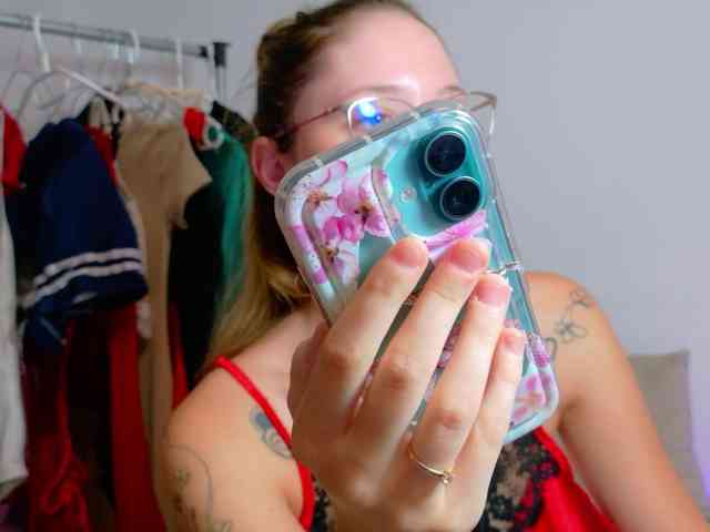 Ivanna-Rose webcam