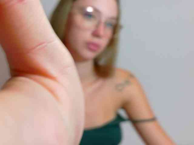 Ivanna-Rose webcam