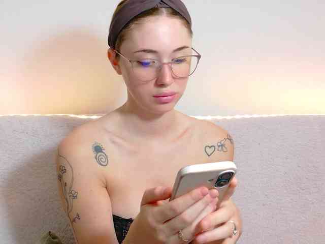 Ivanna-Rose webcam