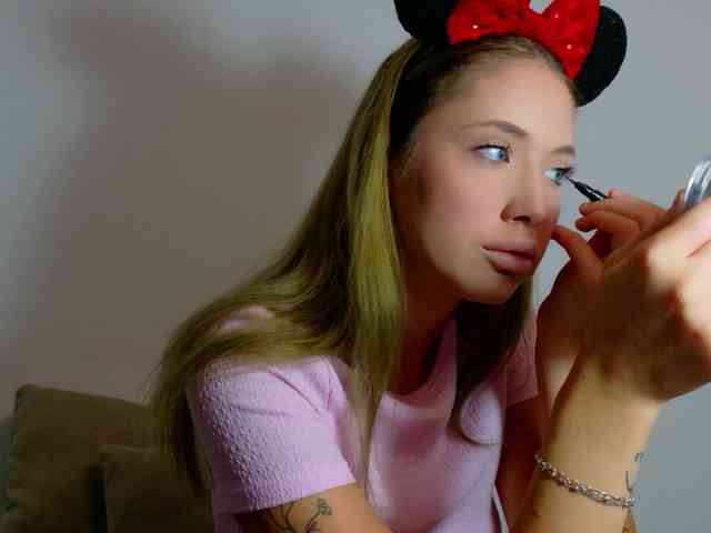 Ivanna-Rose webcam