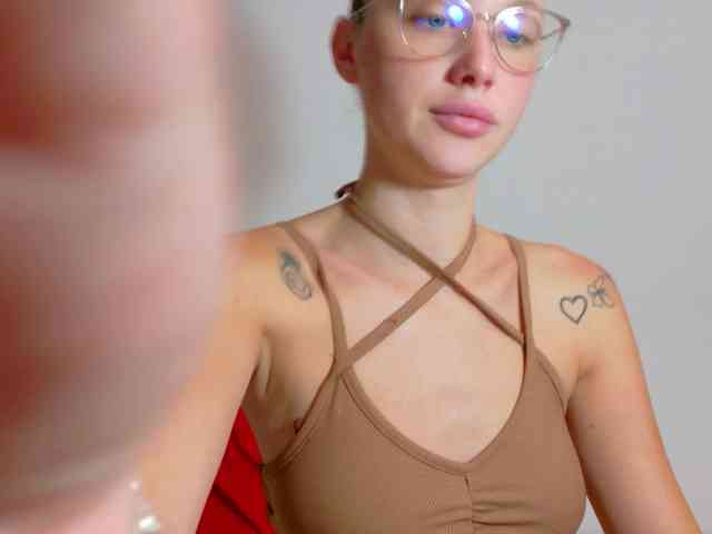 Ivanna-Rose webcam