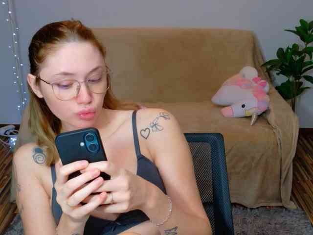 Ivanna-Rose webcam