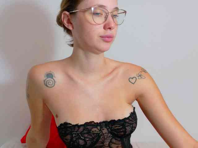Ivanna-Rose webcam