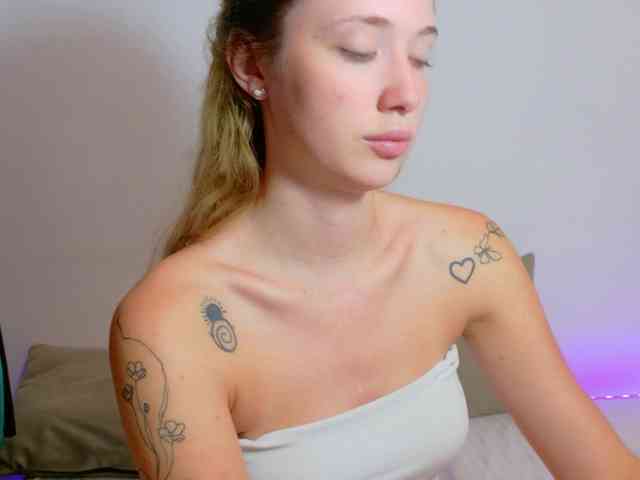 Ivanna-Rose webcam