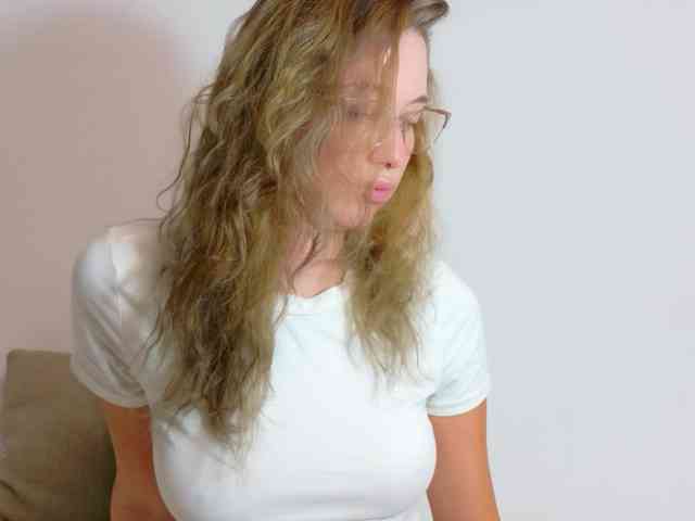 Ivanna-Rose webcam