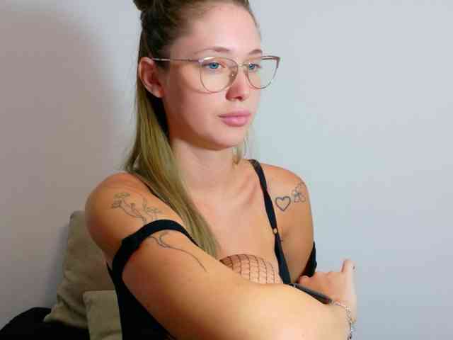 Ivanna-Rose webcam