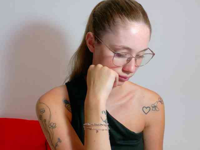 Ivanna-Rose webcam