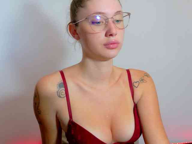Ivanna-Rose webcam