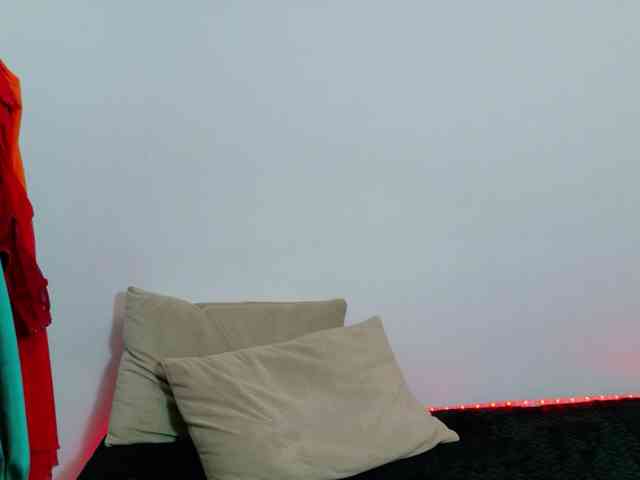 Ivanna-Rose webcam