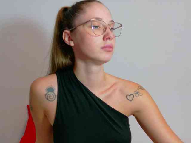 Ivanna-Rose webcam