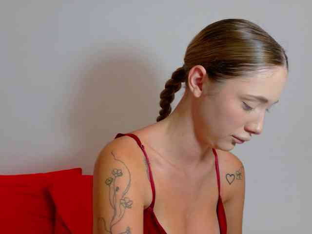 Ivanna-Rose webcam