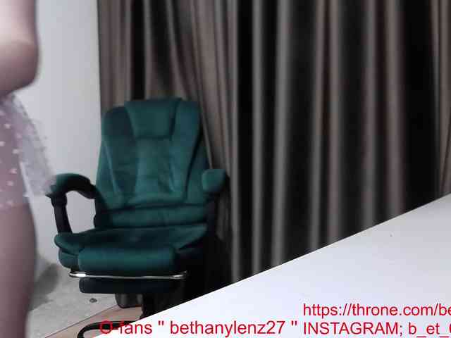 BethanyLenz webcam