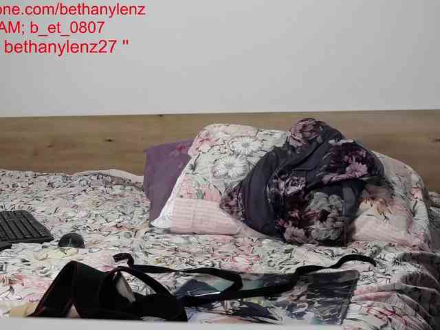 BethanyLenz webcam