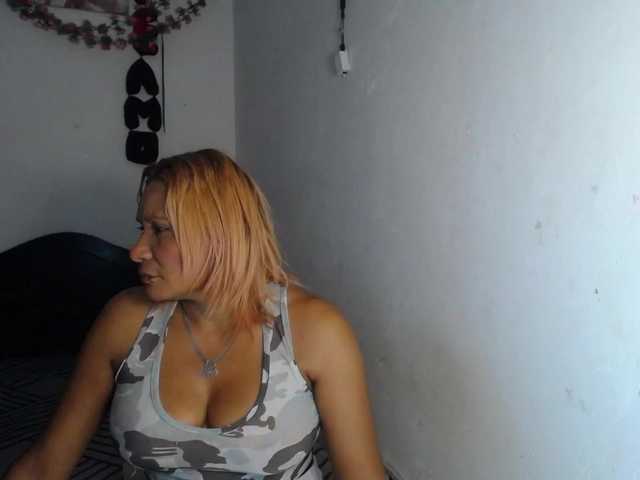 GeicerTito live cam on BongaCams
