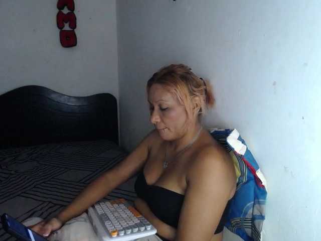GeicerTito live cam on BongaCams