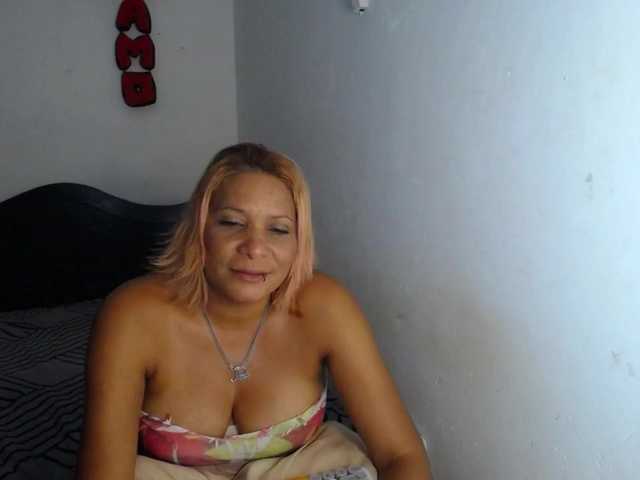 GeicerTito live cam on BongaCams