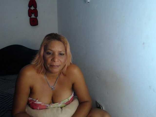GeicerTito live cam on BongaCams