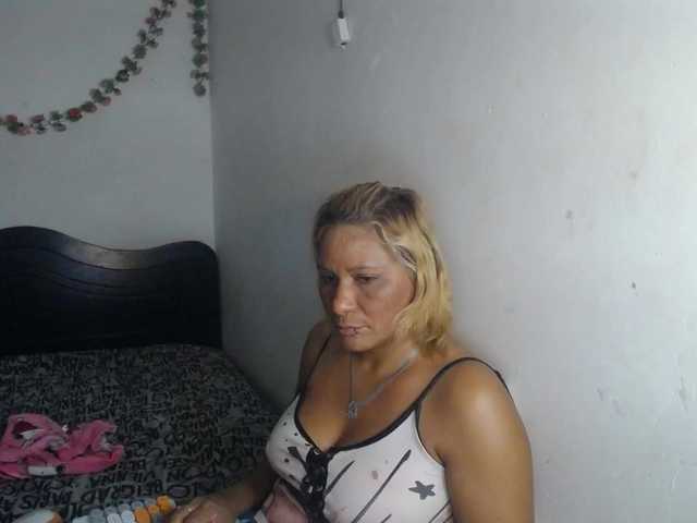 GeicerTito's BongaCams show and profile