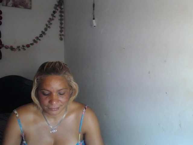 GeicerTito's BongaCams show and profile