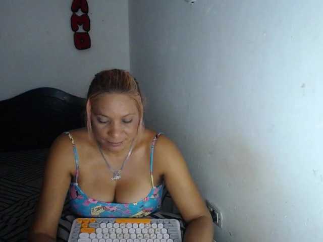 GeicerTito live cam on BongaCams