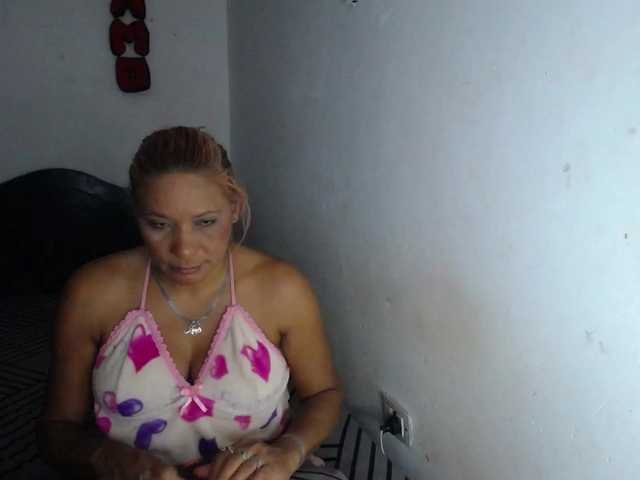 GeicerTito live cam on BongaCams