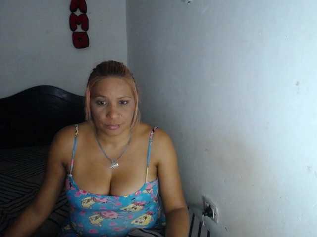 GeicerTito live cam on BongaCams