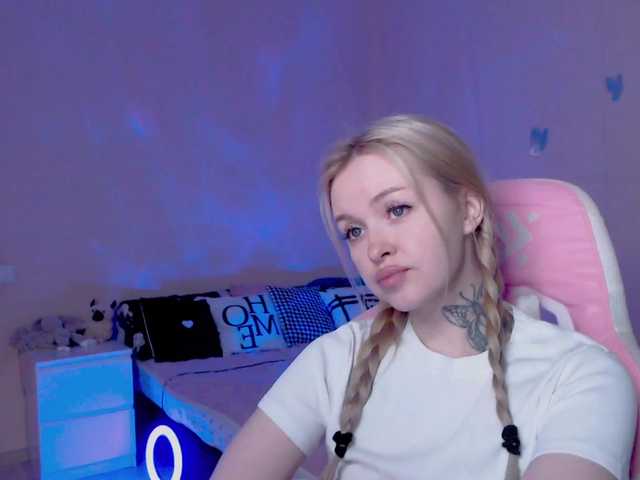 NaughtyMable's BongaCams show and profile