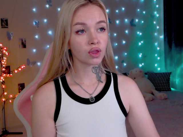 NaughtyMable live cam on BongaCams