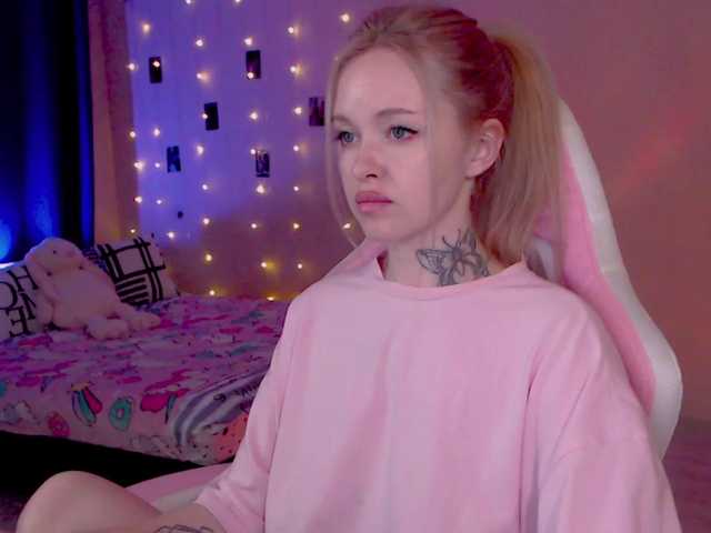 NaughtyMable live cam on BongaCams