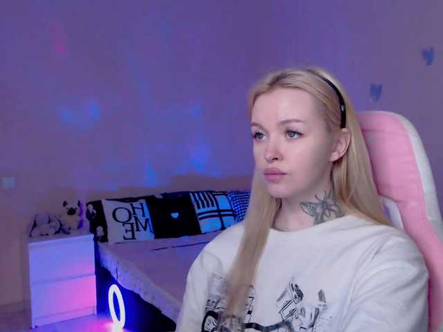 NaughtyMable's BongaCams show and profile