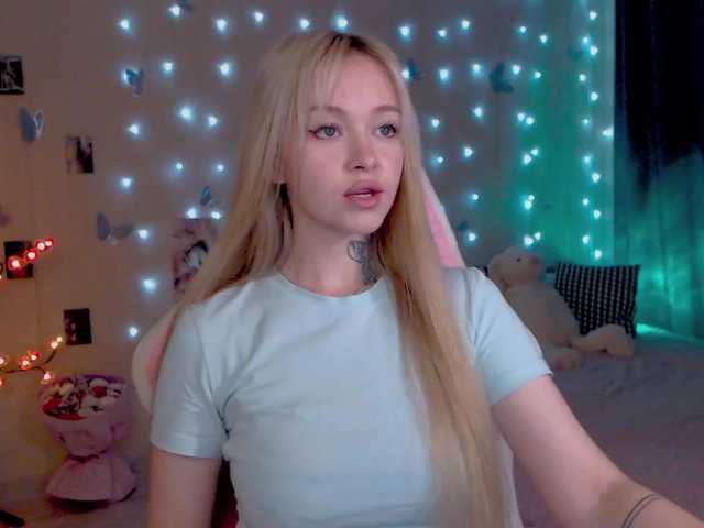 NaughtyMable live webcam show