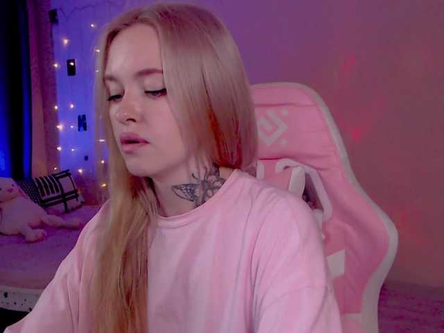NaughtyMable live cam on BongaCams