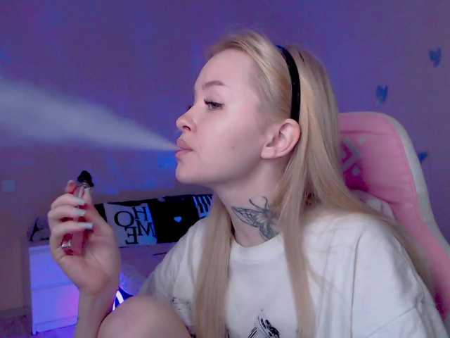 NaughtyMable's BongaCams show and profile