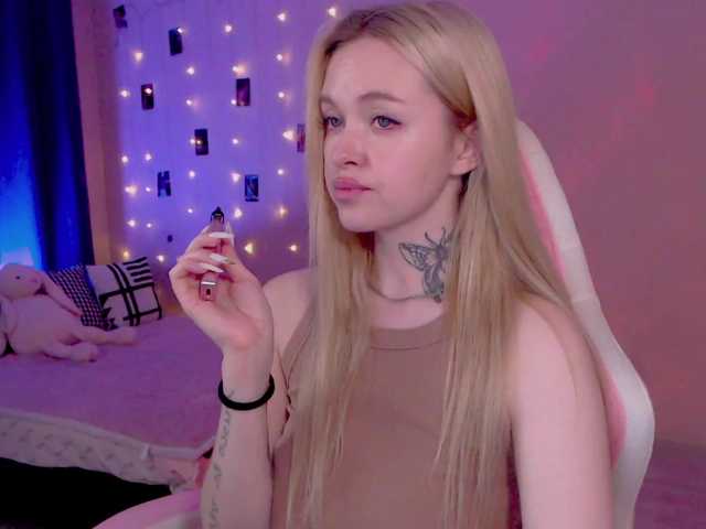 NaughtyMable live cam on BongaCams
