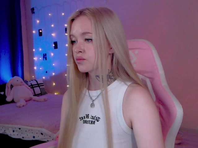 NaughtyMable live cam on BongaCams