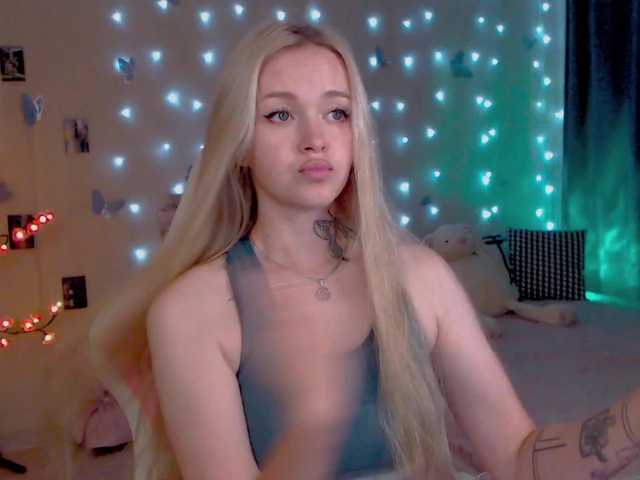 NaughtyMable live webcam show