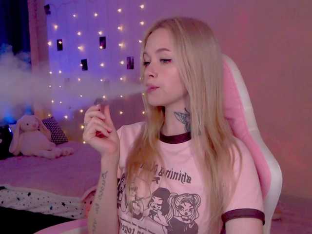 NaughtyMable, 20 y/o - Live Cam on BongaCams