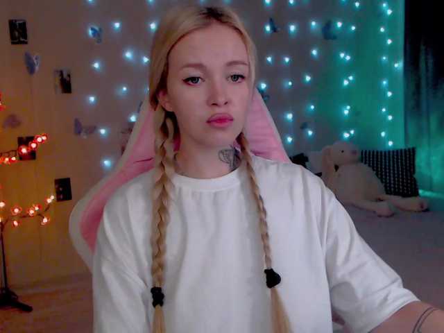 NaughtyMable live cam on BongaCams