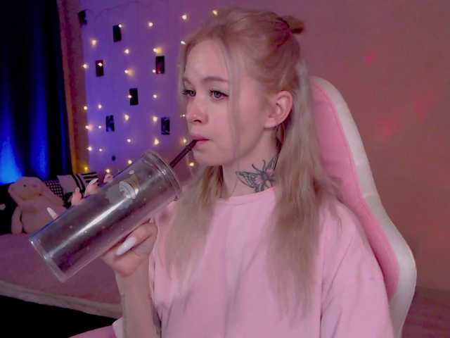 NaughtyMable live cam on BongaCams