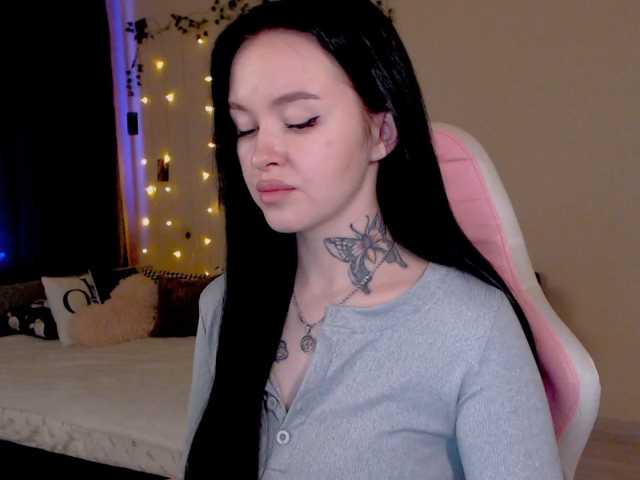 NaughtyMable live cam on BongaCams
