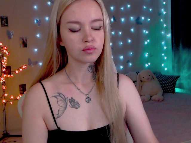 NaughtyMable live cam on BongaCams