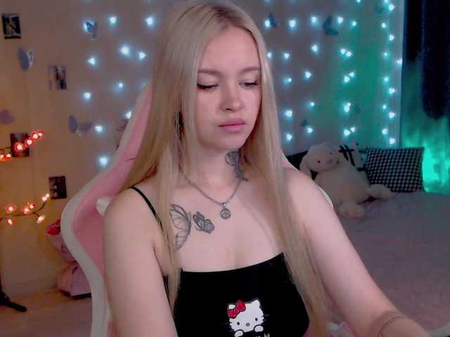 NaughtyMable live webcam show