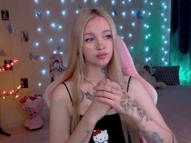 NaughtyMable live webcam show