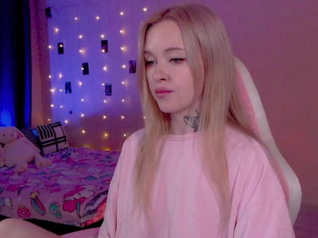 NaughtyMable live cam on BongaCams