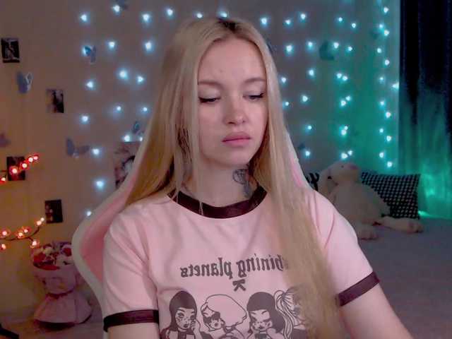 NaughtyMable live webcam show